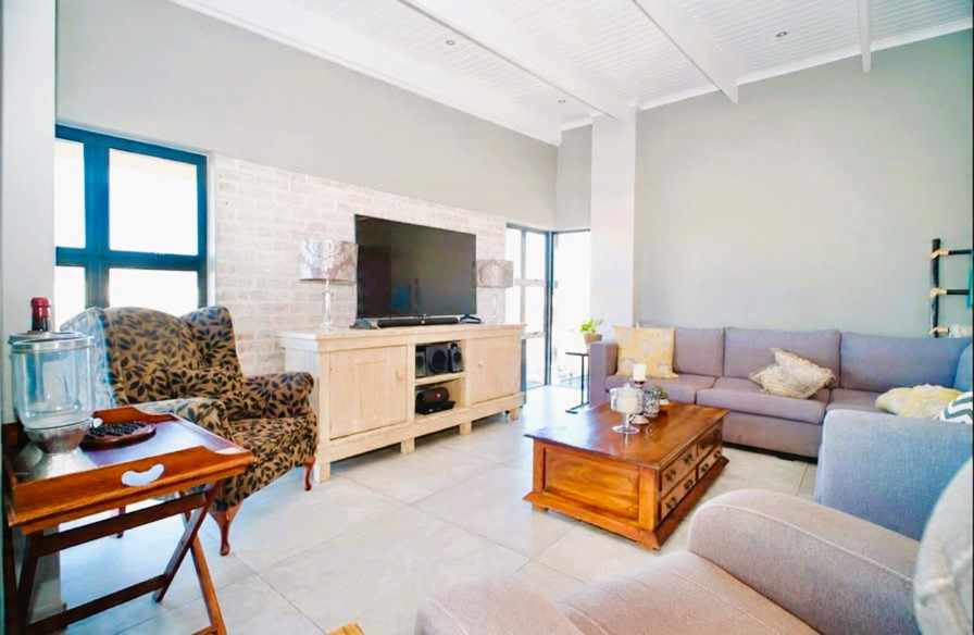 3 Bedroom Property for Sale in Calypso Beach Western Cape